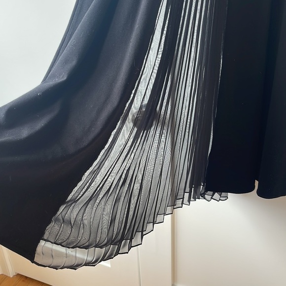 Twelfth St By CV Pleated Panal Skirt - Picture 4 of 7